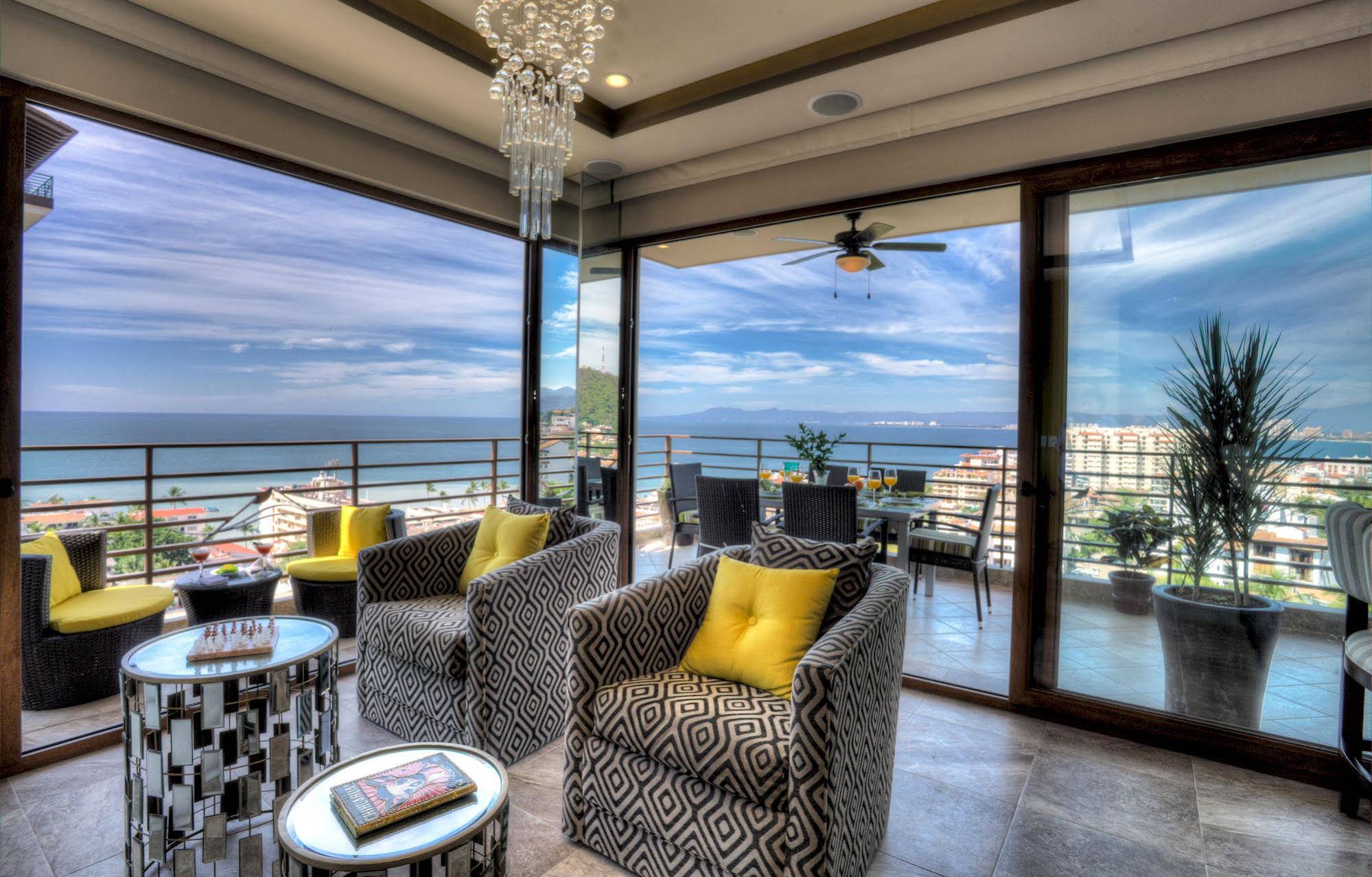 Pinnacle Resorts 220