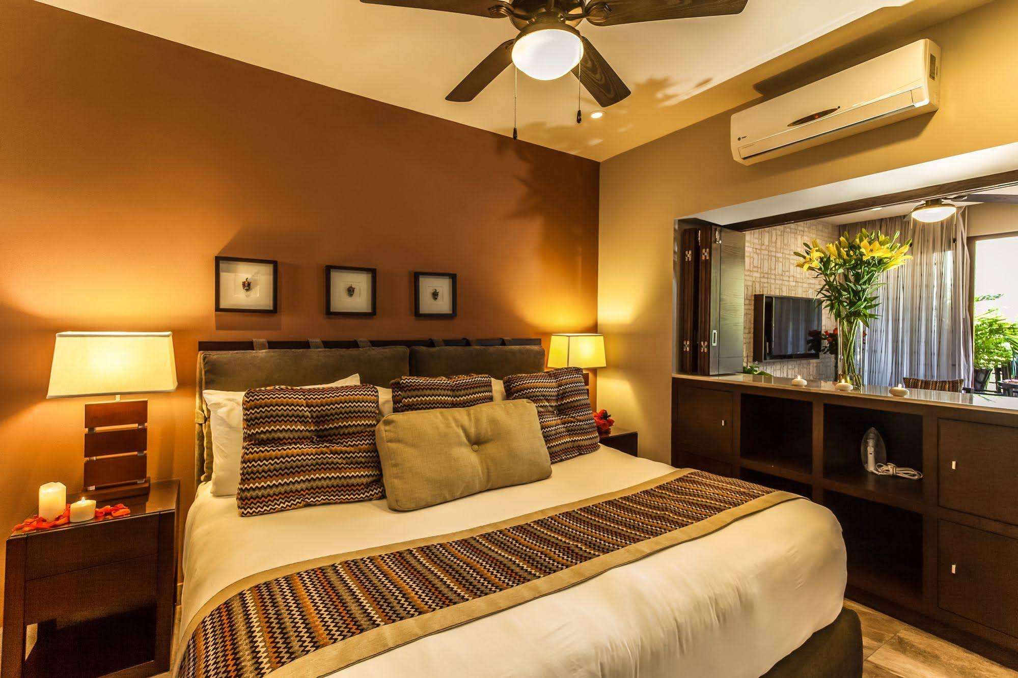 Pinnacle Resorts 220