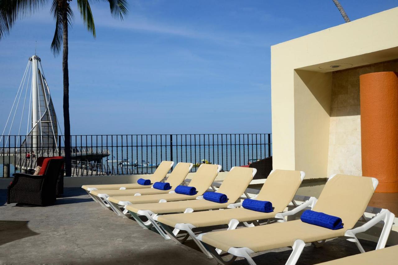 Delfin PV Beach Resort