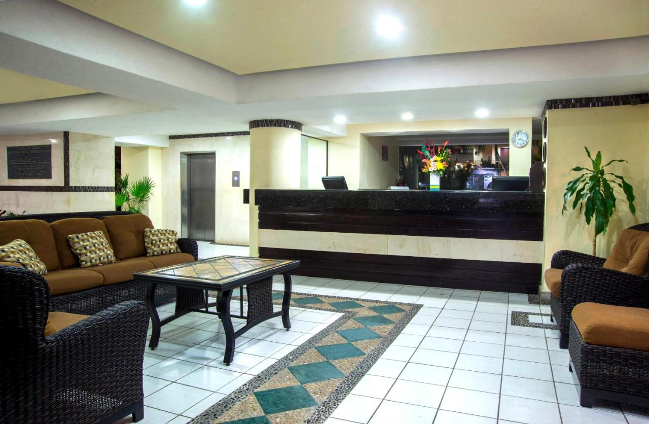 Delfin PV Beach Resort