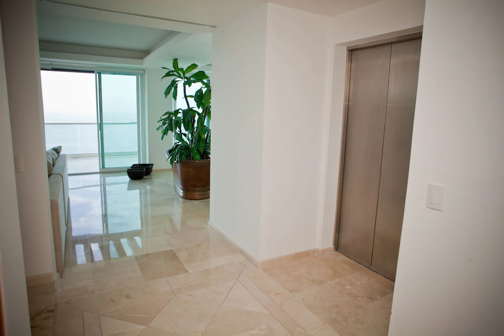 Shangri La Penthouses by Cheap Getaway