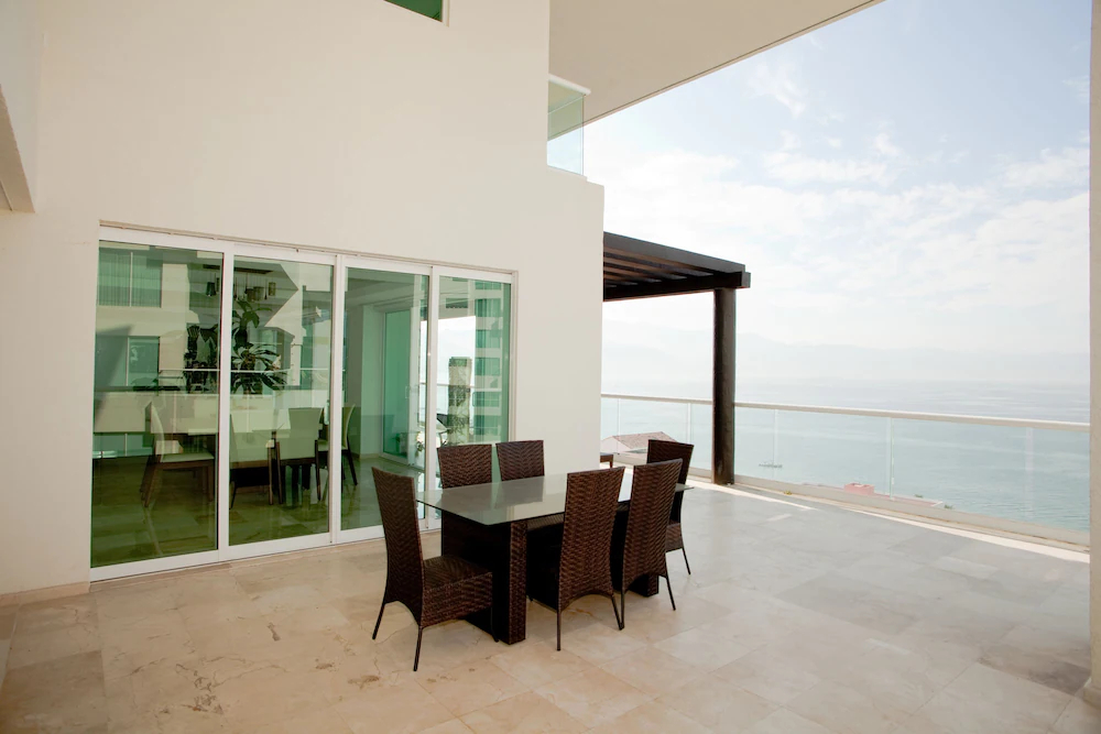 Shangri La Penthouses by Cheap Getaway