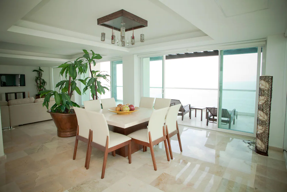 Shangri La Penthouses by Cheap Getaway