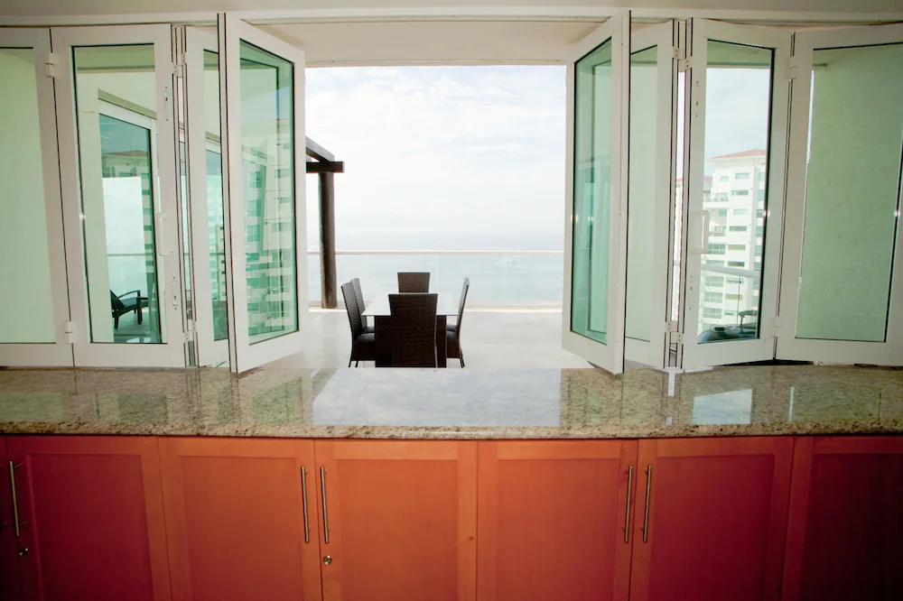 Shangri La Penthouses by Cheap Getaway