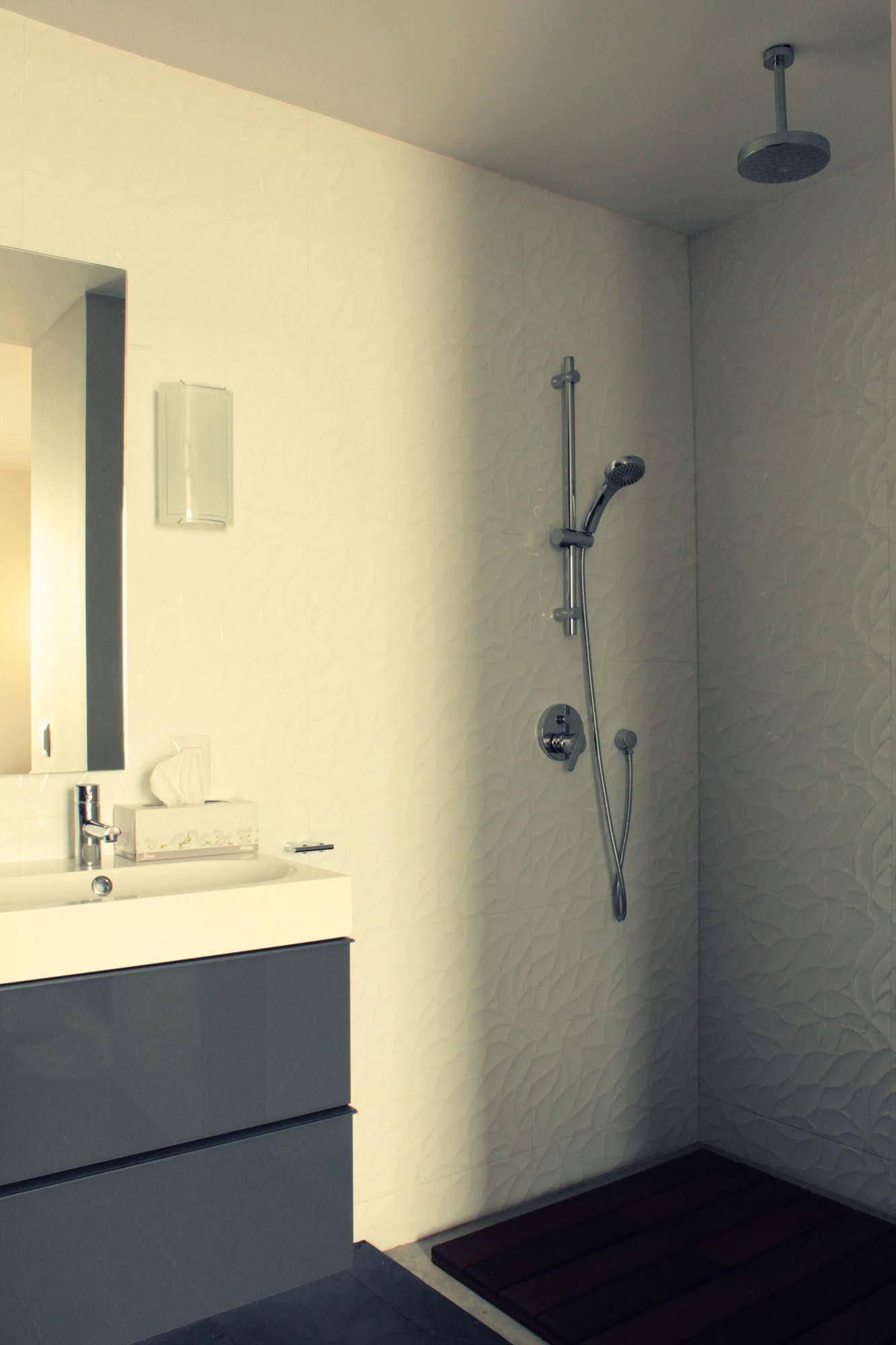 Suites at Sapphire Ocean Club