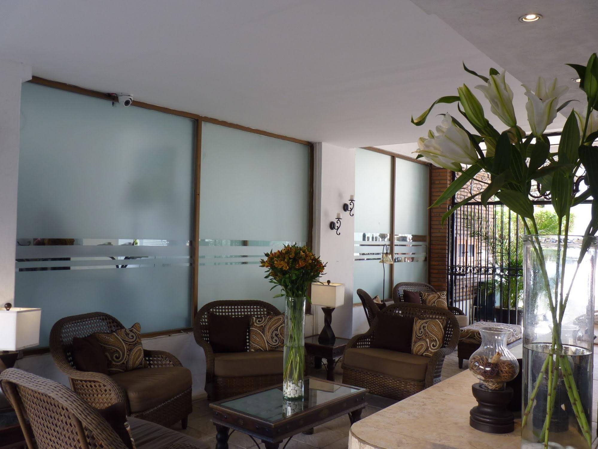 Suites Mar Elena