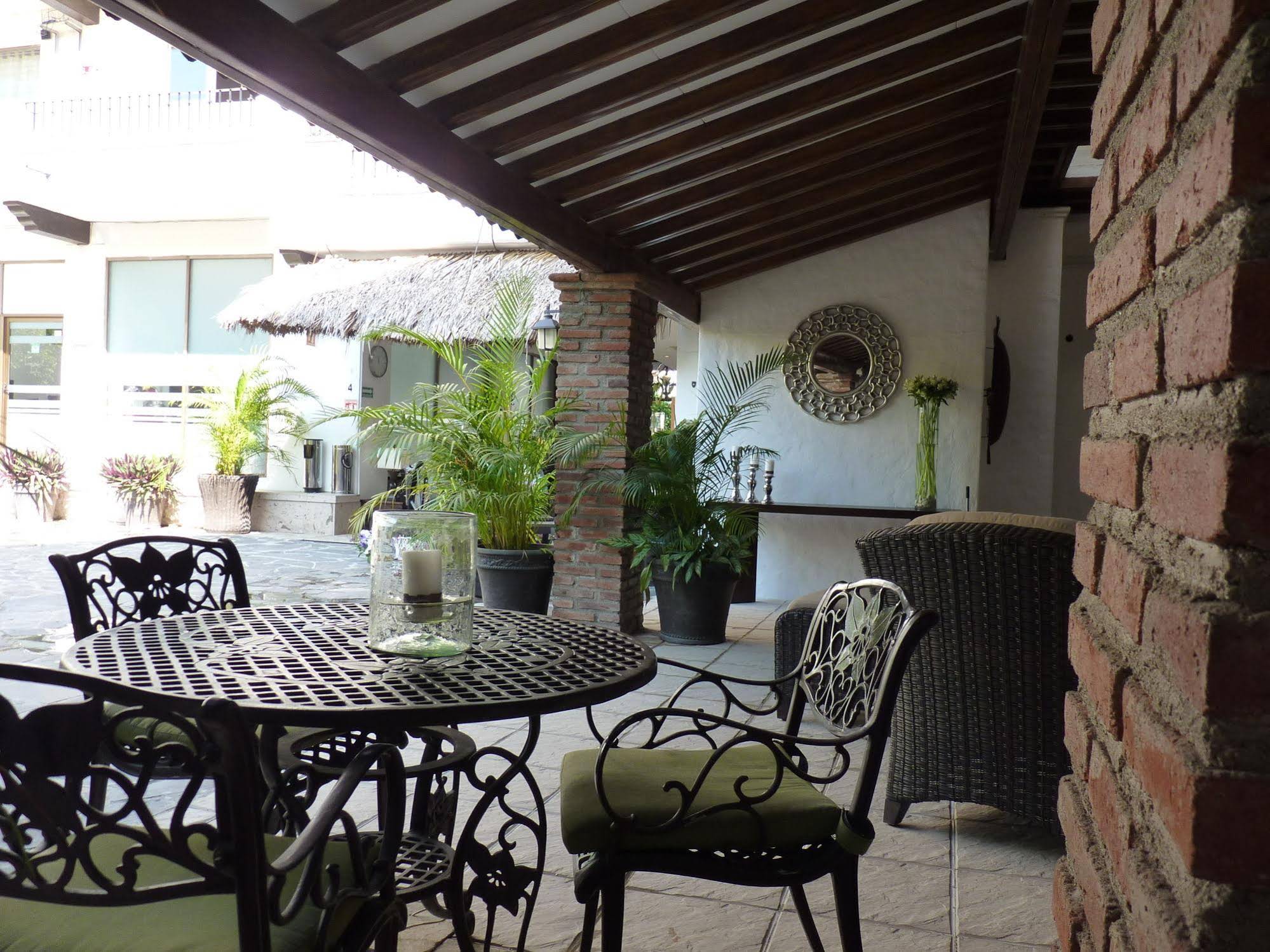 Suites Mar Elena