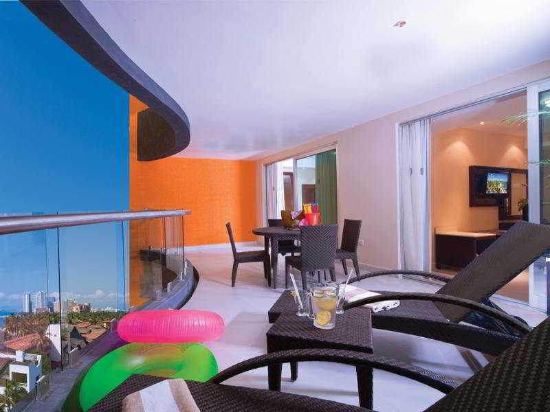 Sunset Plaza Beach Resort