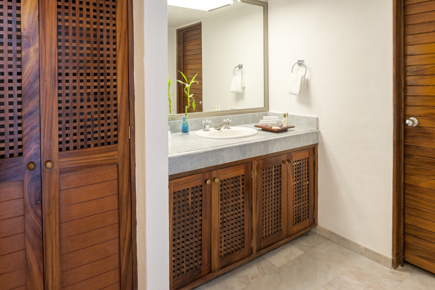 Vamar Vallarta Marina & Beach Resort