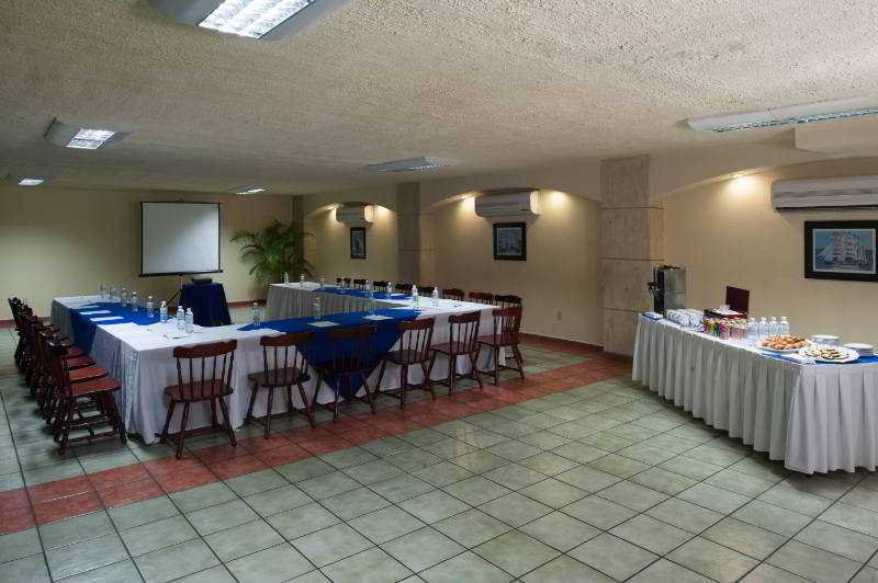 Vamar Vallarta Marina & Beach Resort