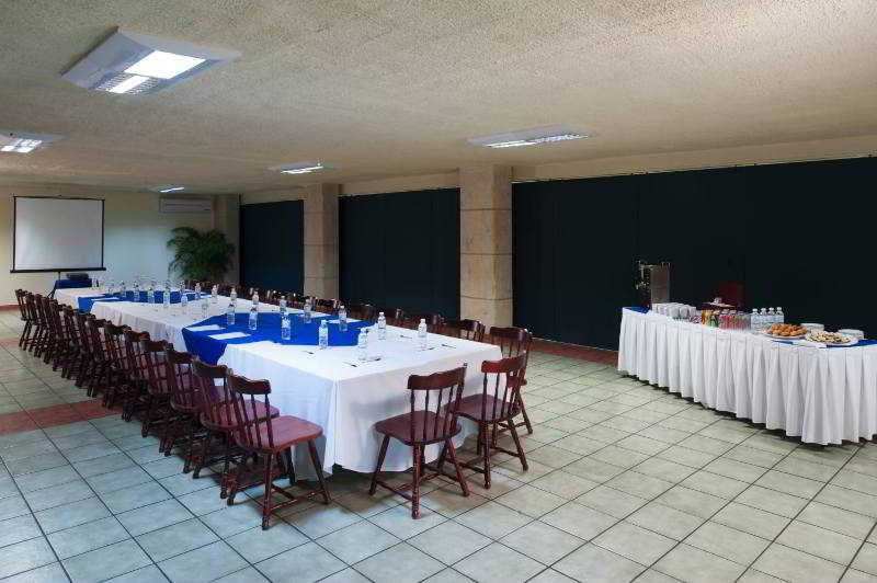 Vamar Vallarta Marina & Beach Resort