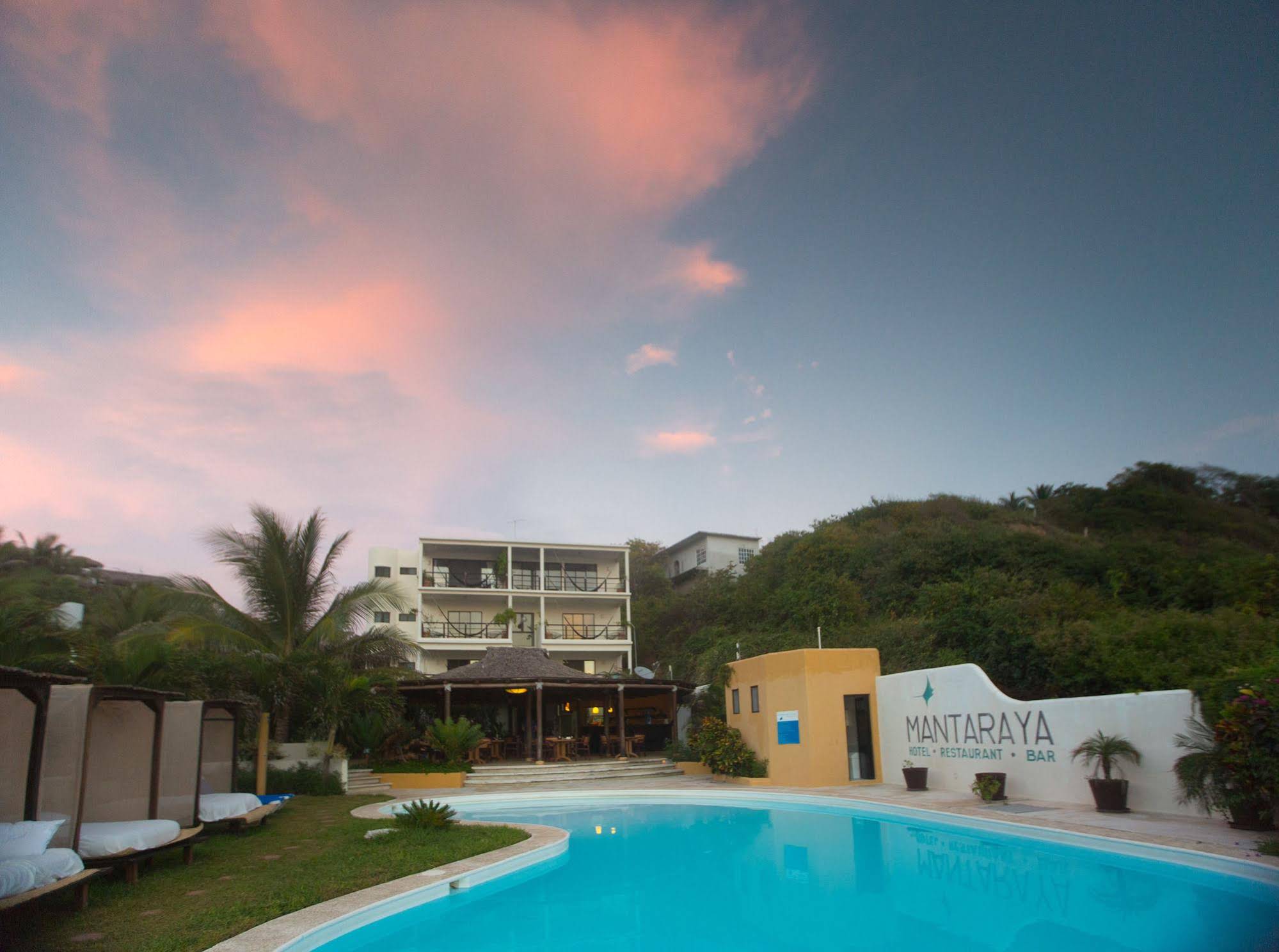 Manta Raya Hotel
