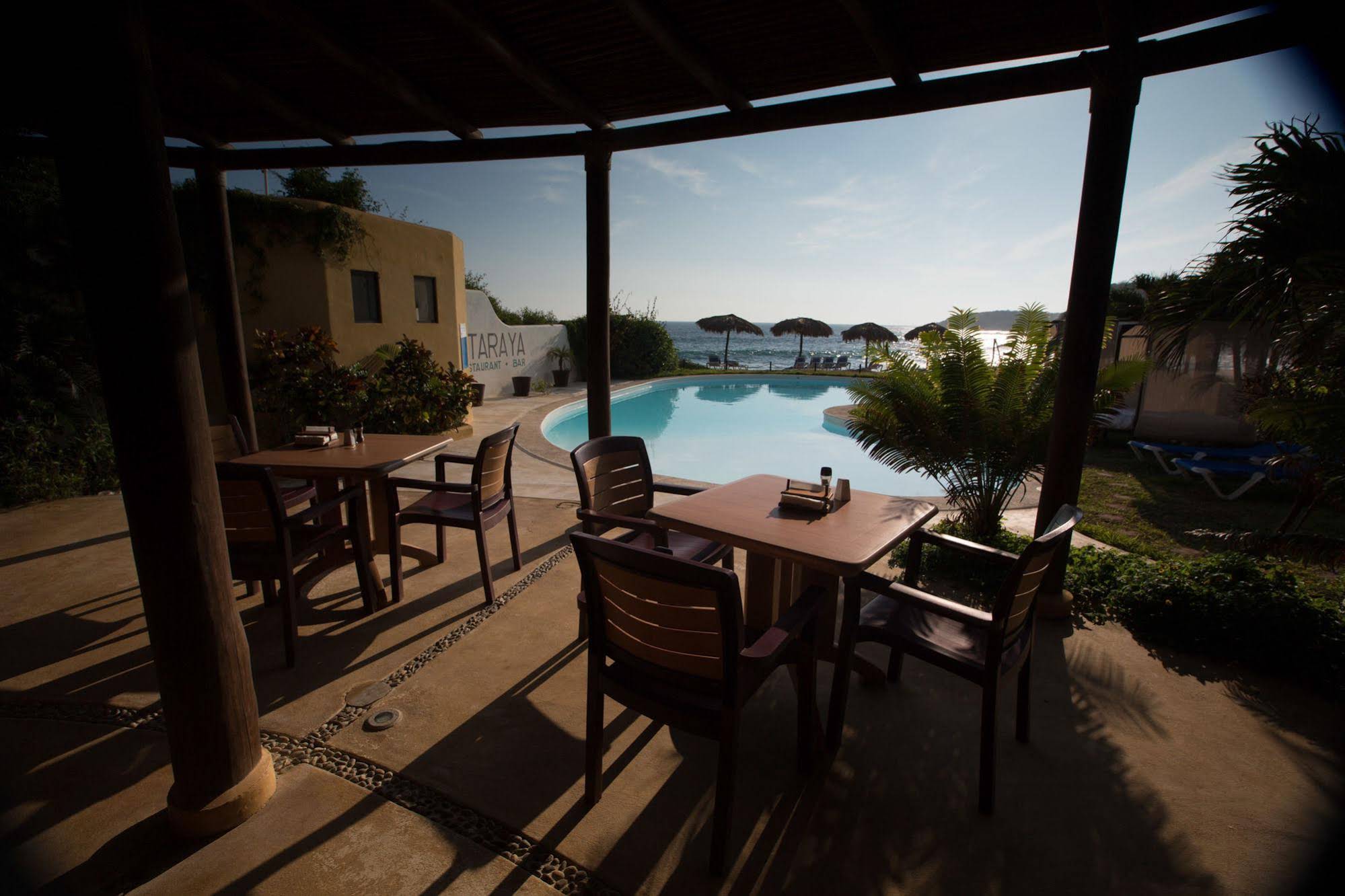 Manta Raya Hotel
