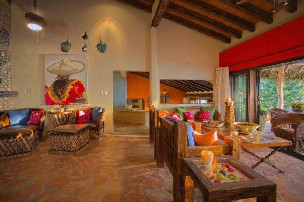 Casa Kestos Estate
