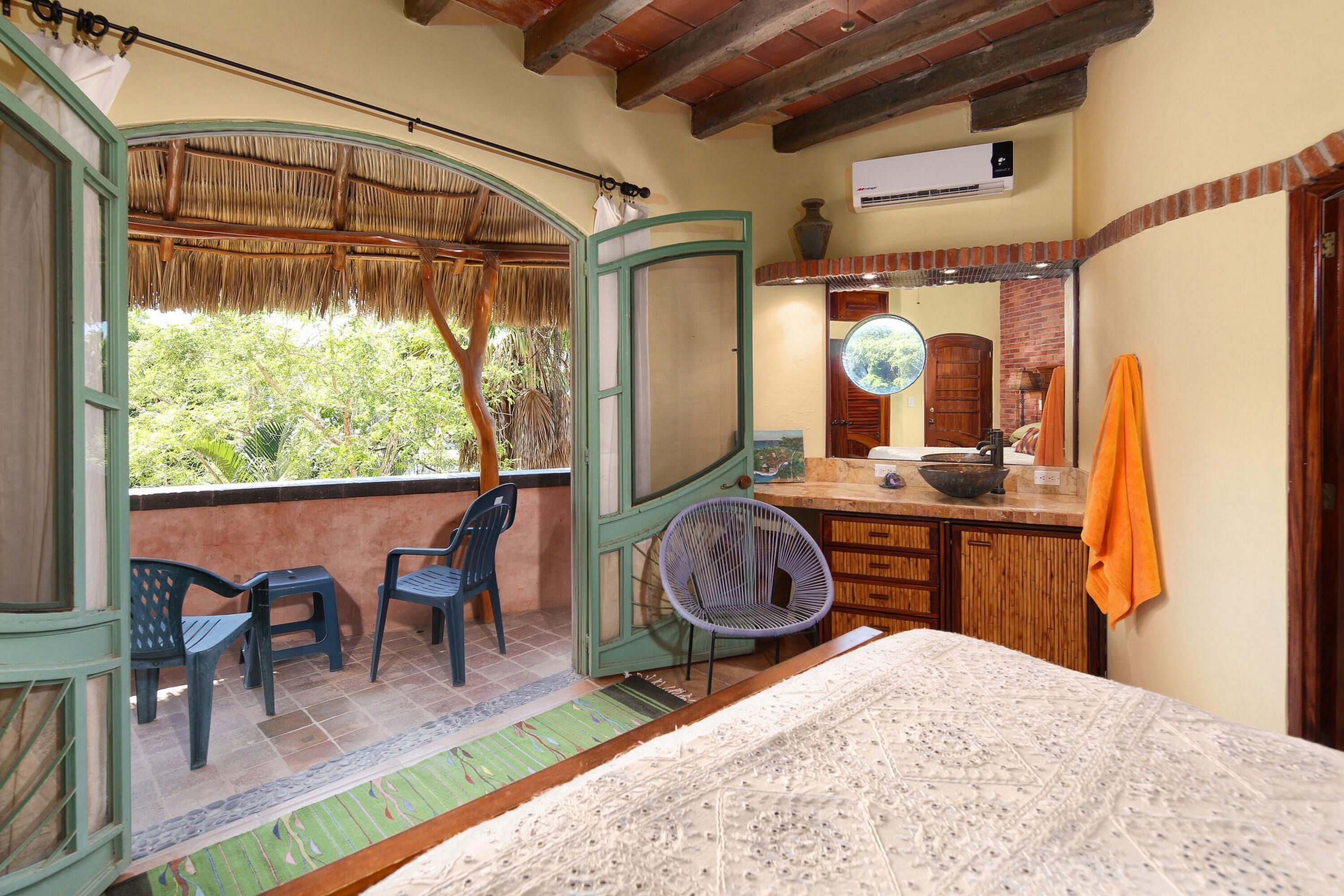 Casita Cocoon 1BR by Casago