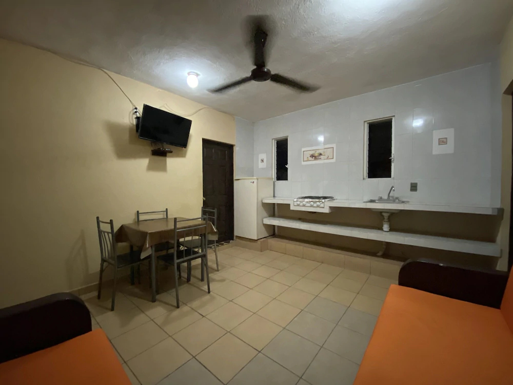 Hotel Mariposa