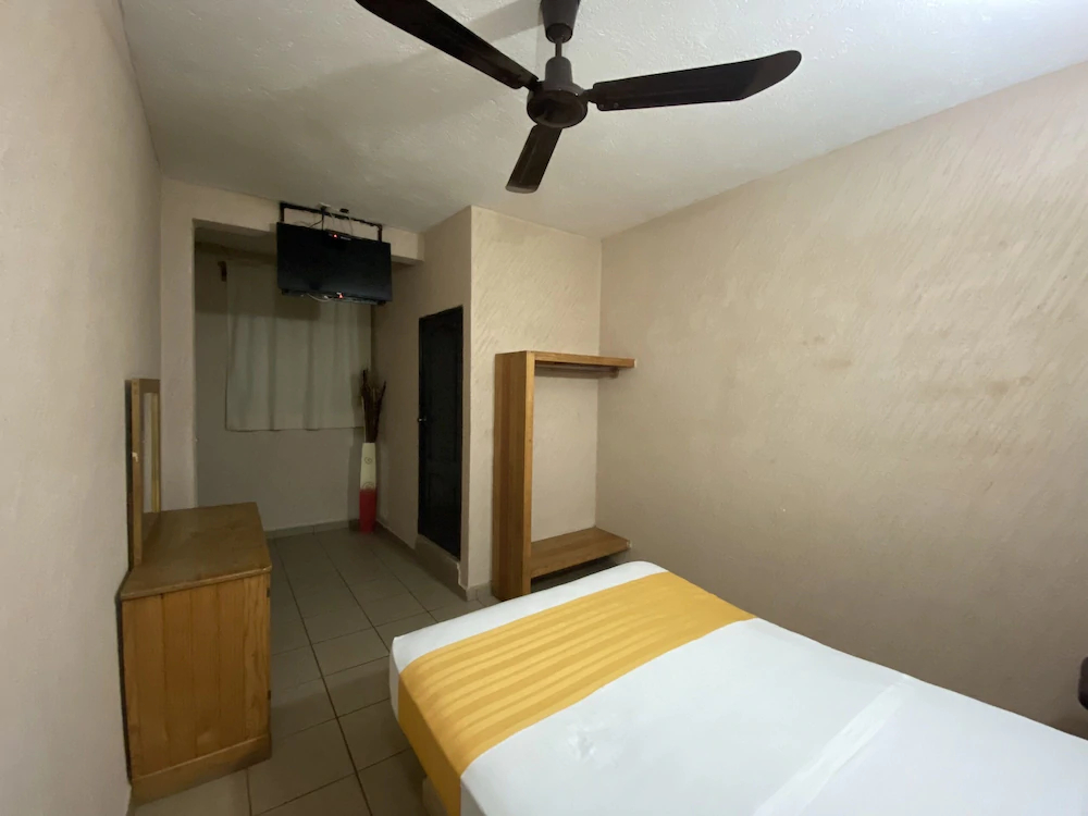 Hotel Mariposa