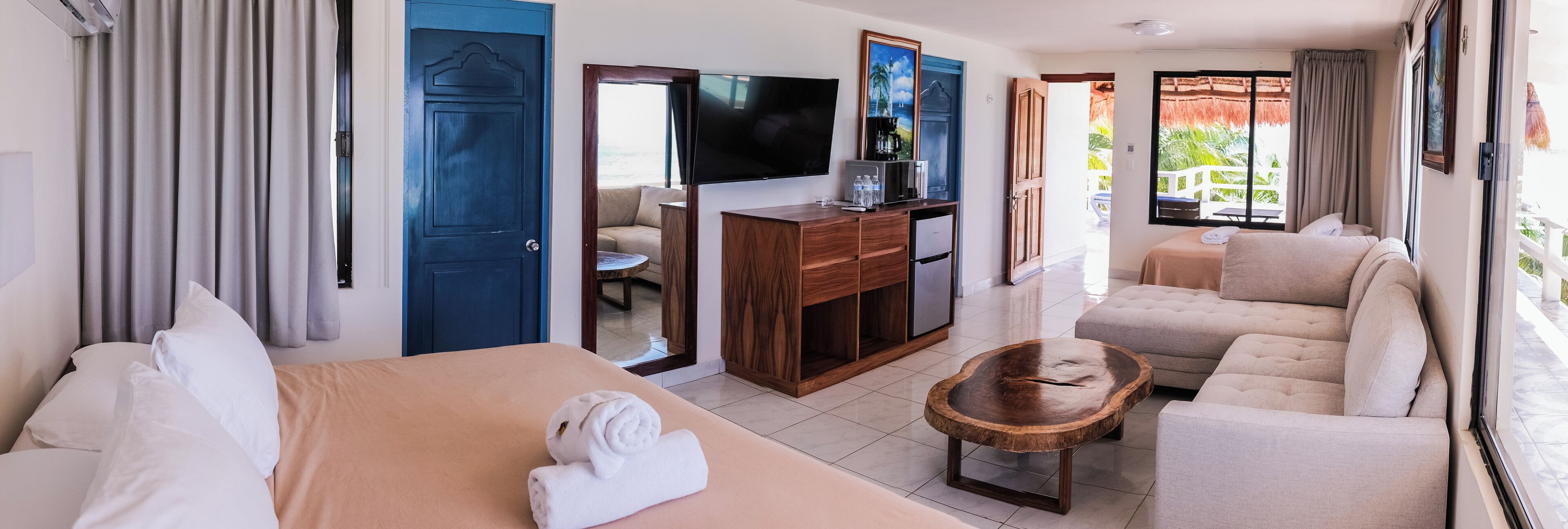 Chichis and Charlies