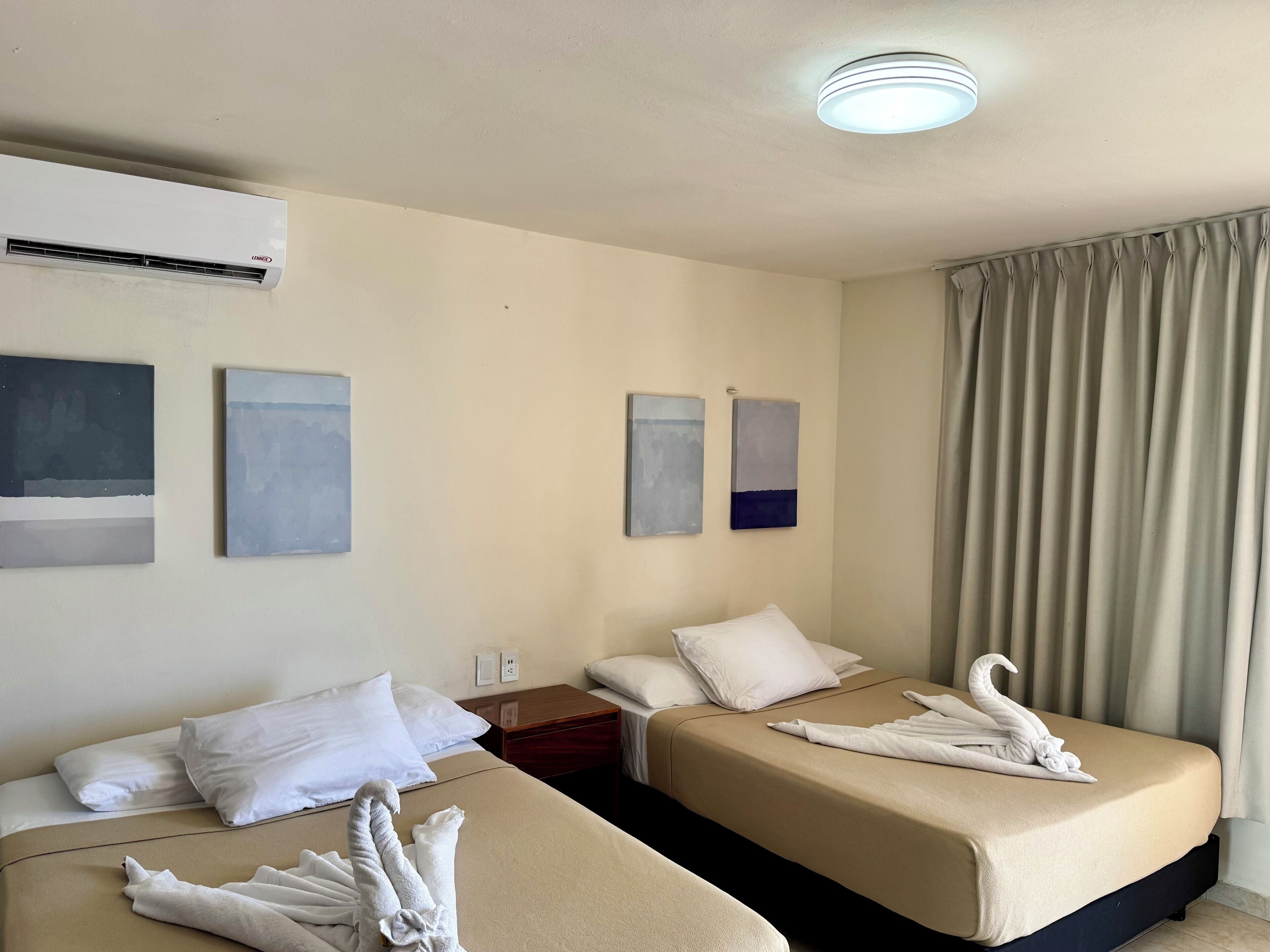 Chichis and Charlies