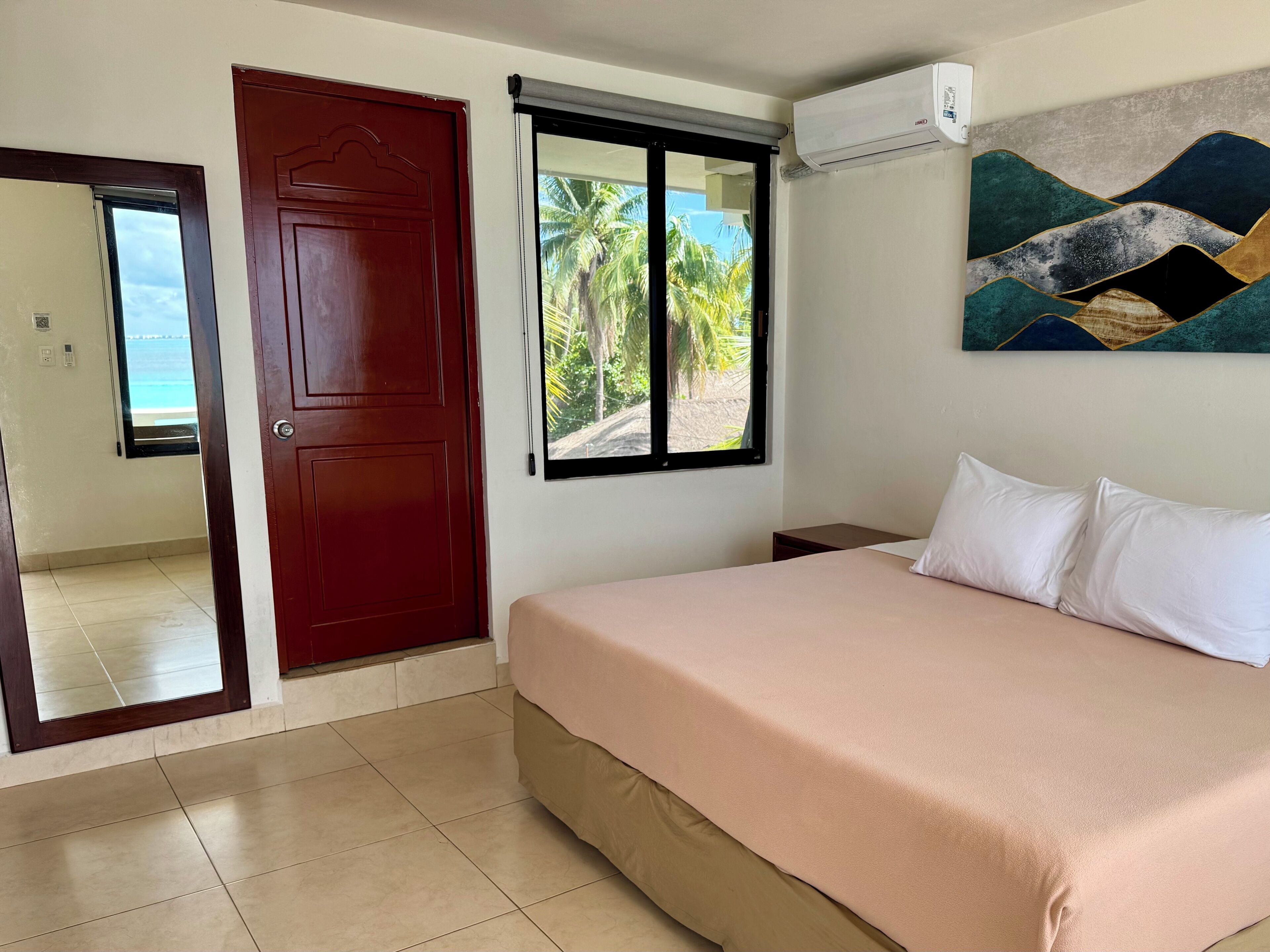 Chichis and Charlies