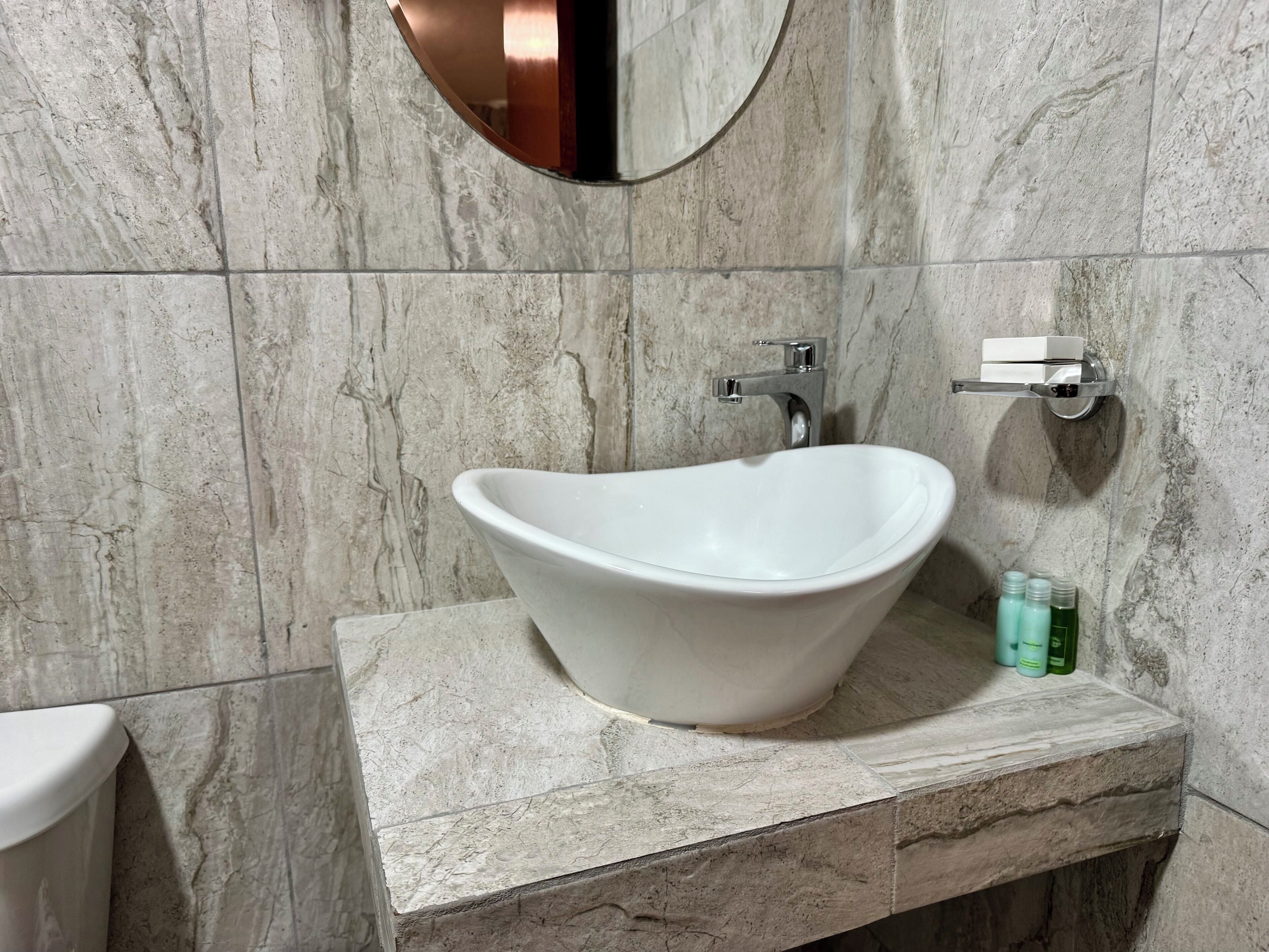 Chichis and Charlies