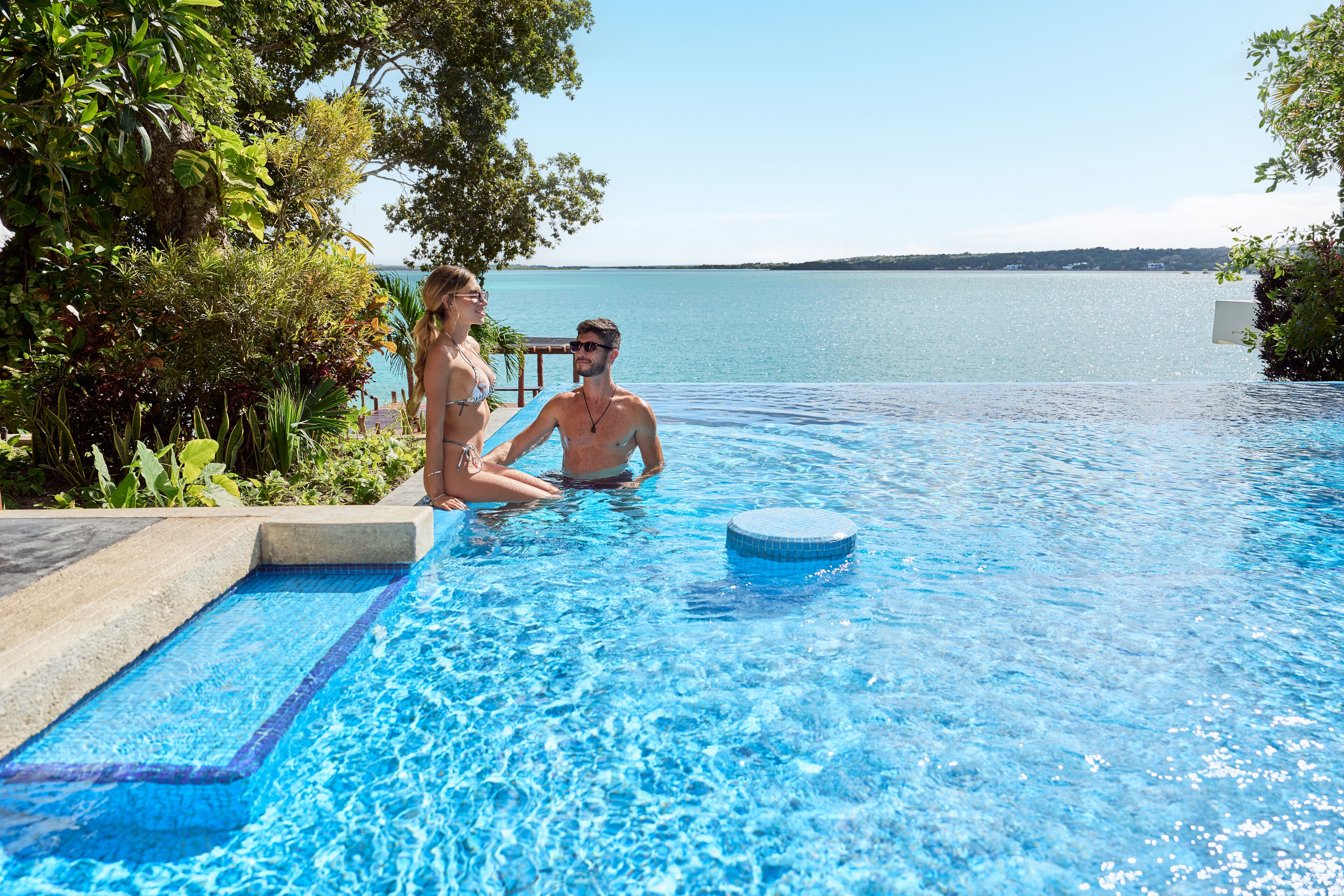 Cristalino Lagoon Front Hotel Restaurant & Spa