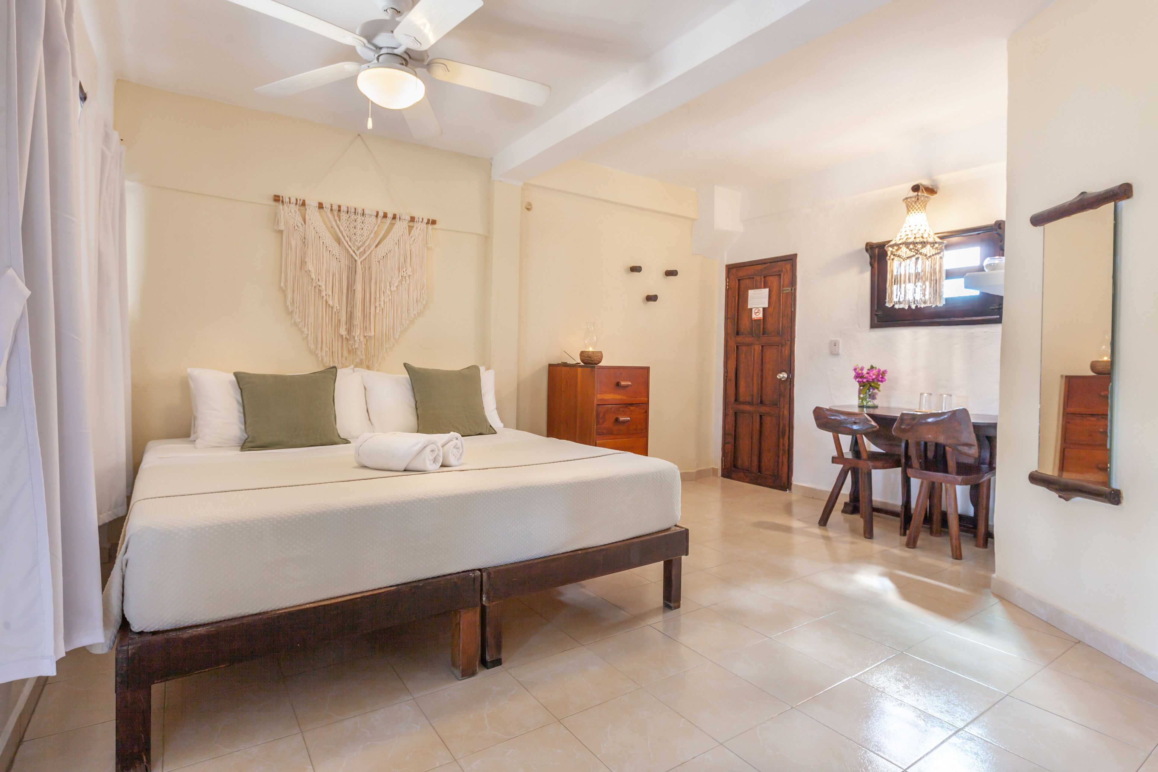 Beachfront Hotel La Palapa