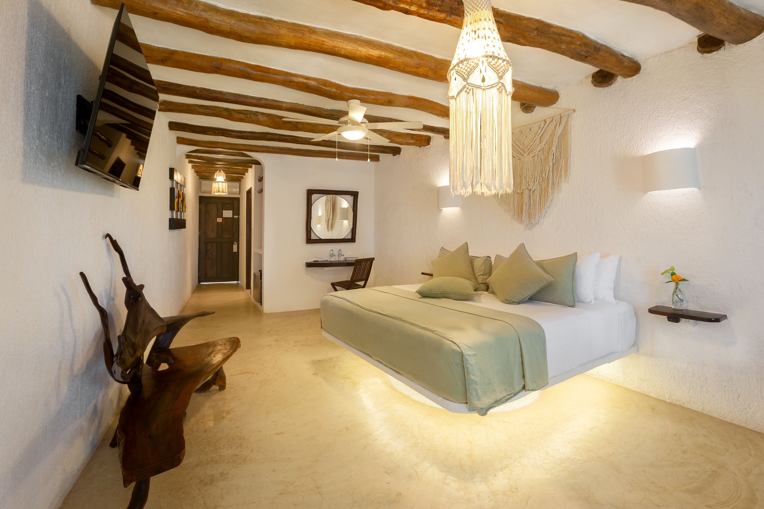 Beachfront Hotel La Palapa