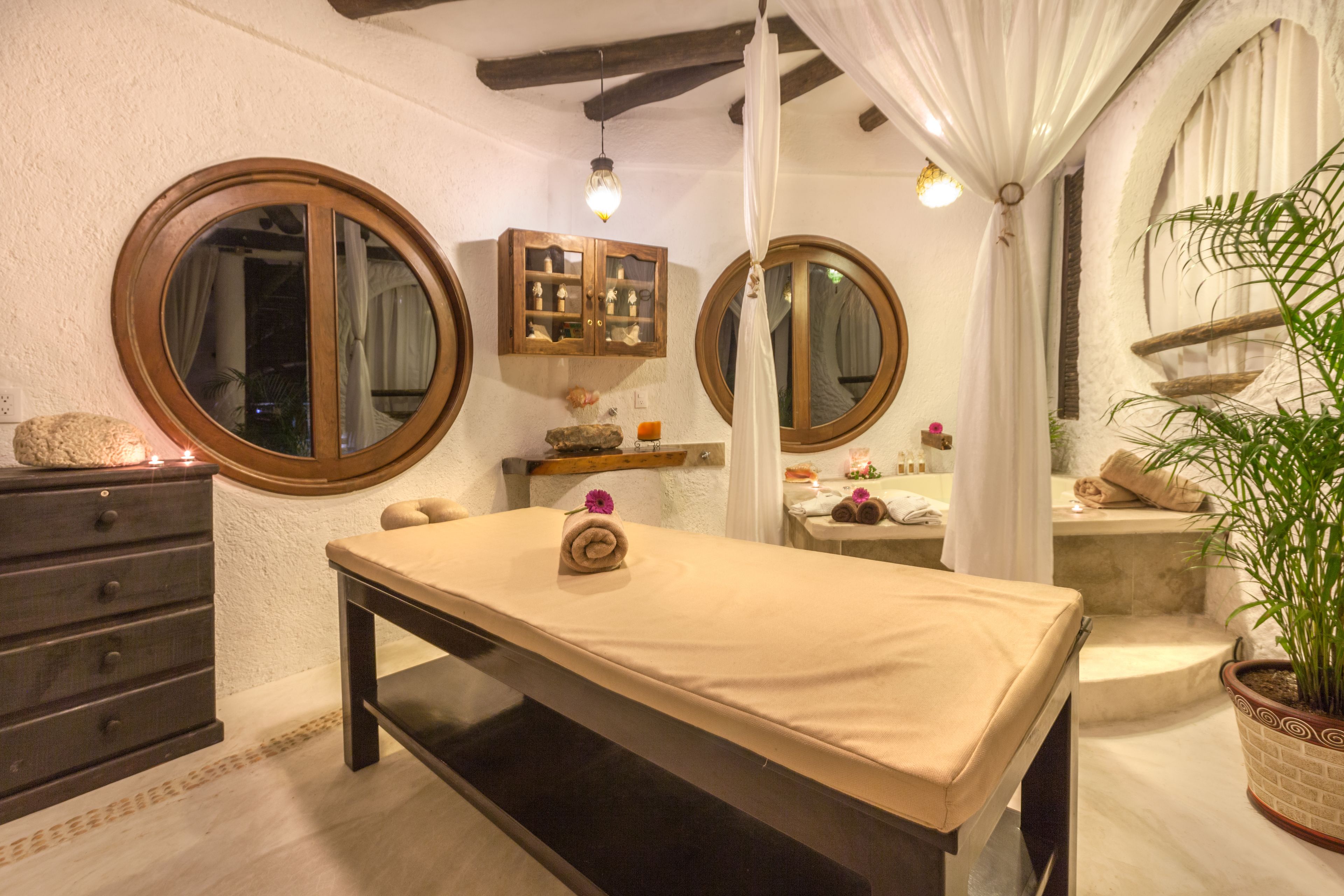 Beachfront Hotel La Palapa