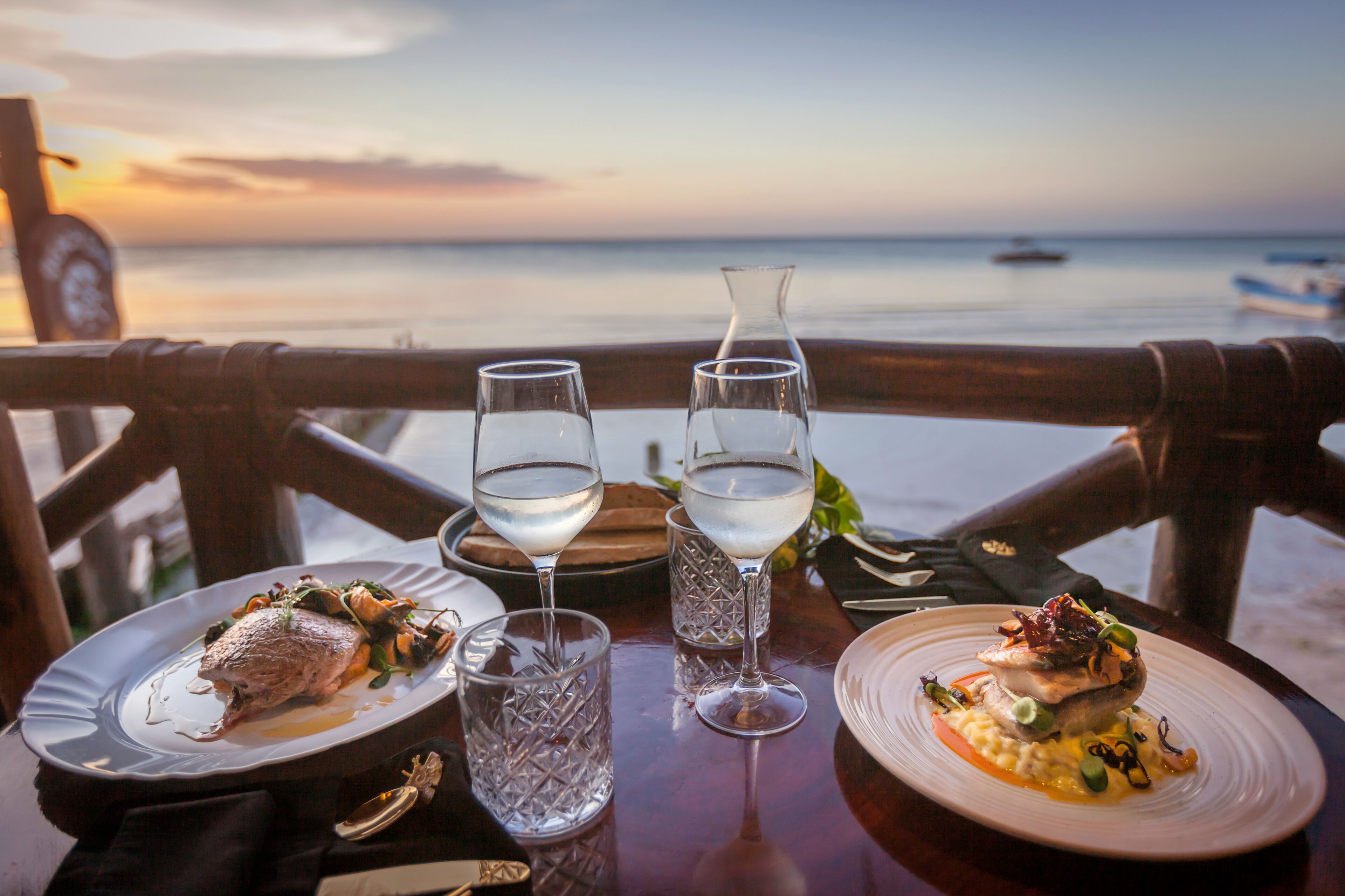 Beachfront Hotel La Palapa