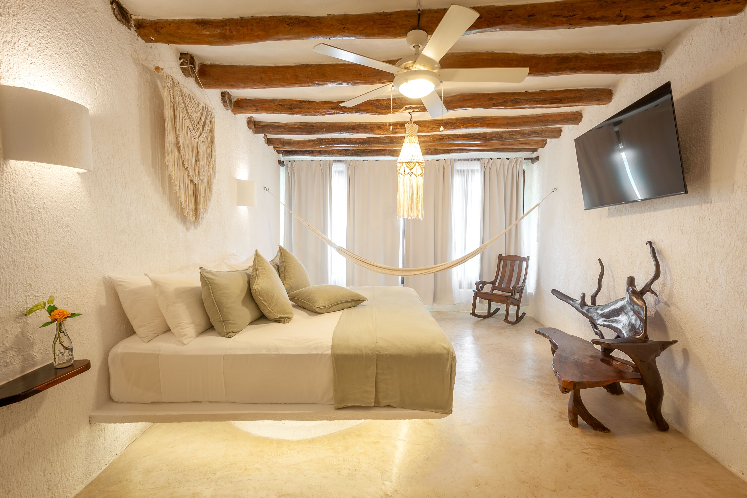 Beachfront Hotel La Palapa