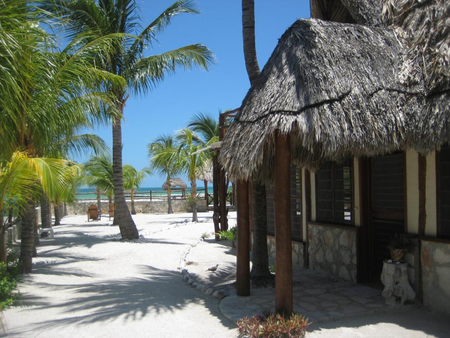 Holbox Apartments