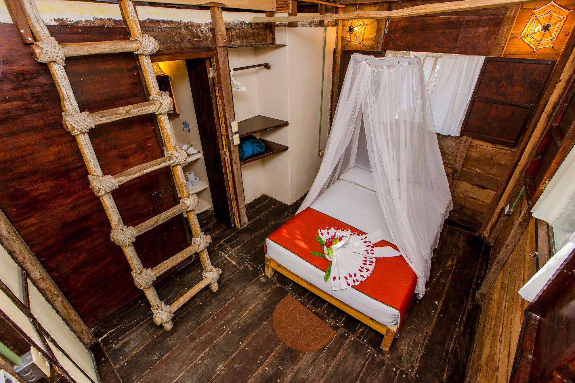Holbox Hostel & Cabanas Ida y Vuelta Camping