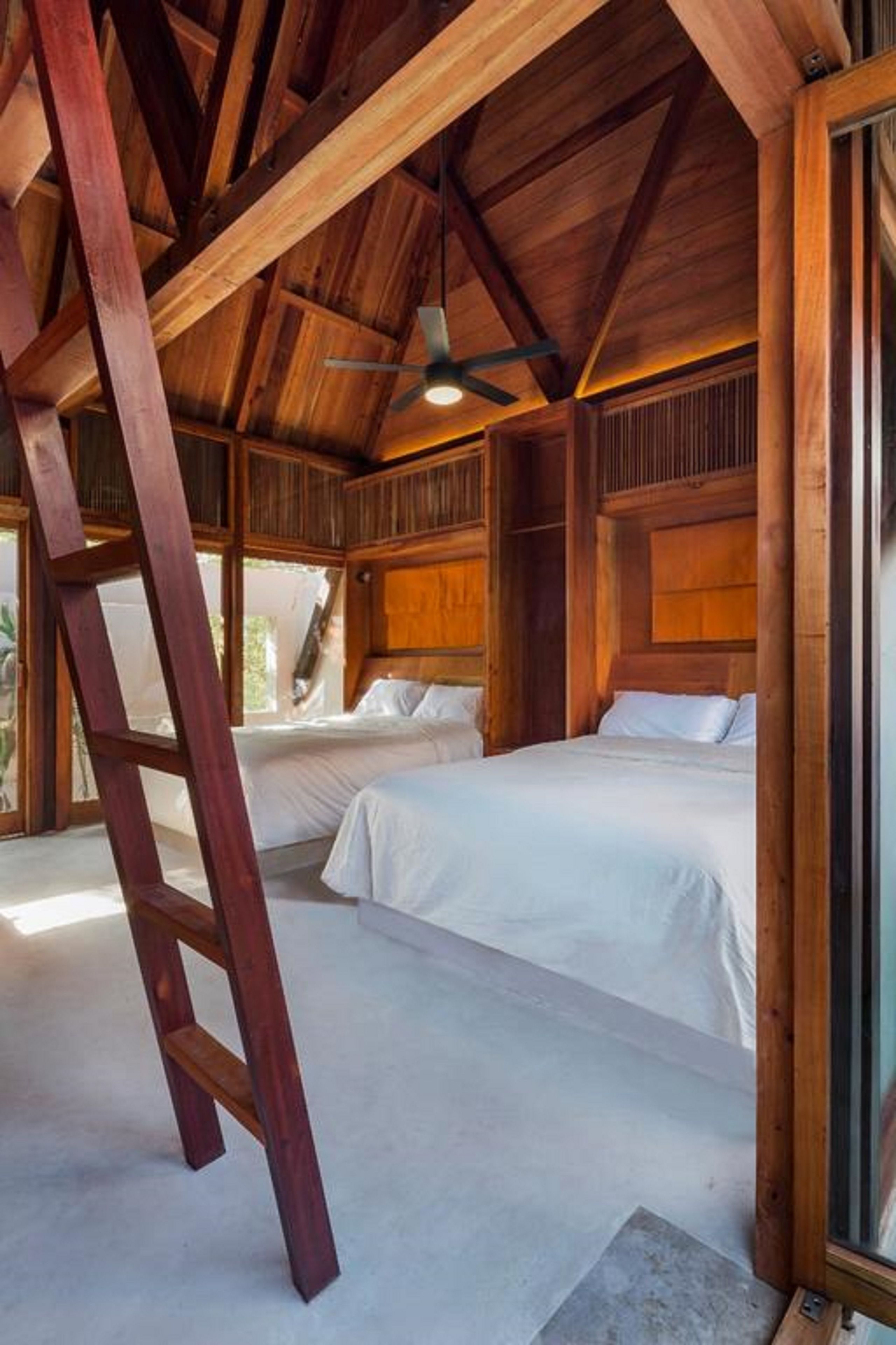 Hotel Punta Caliza