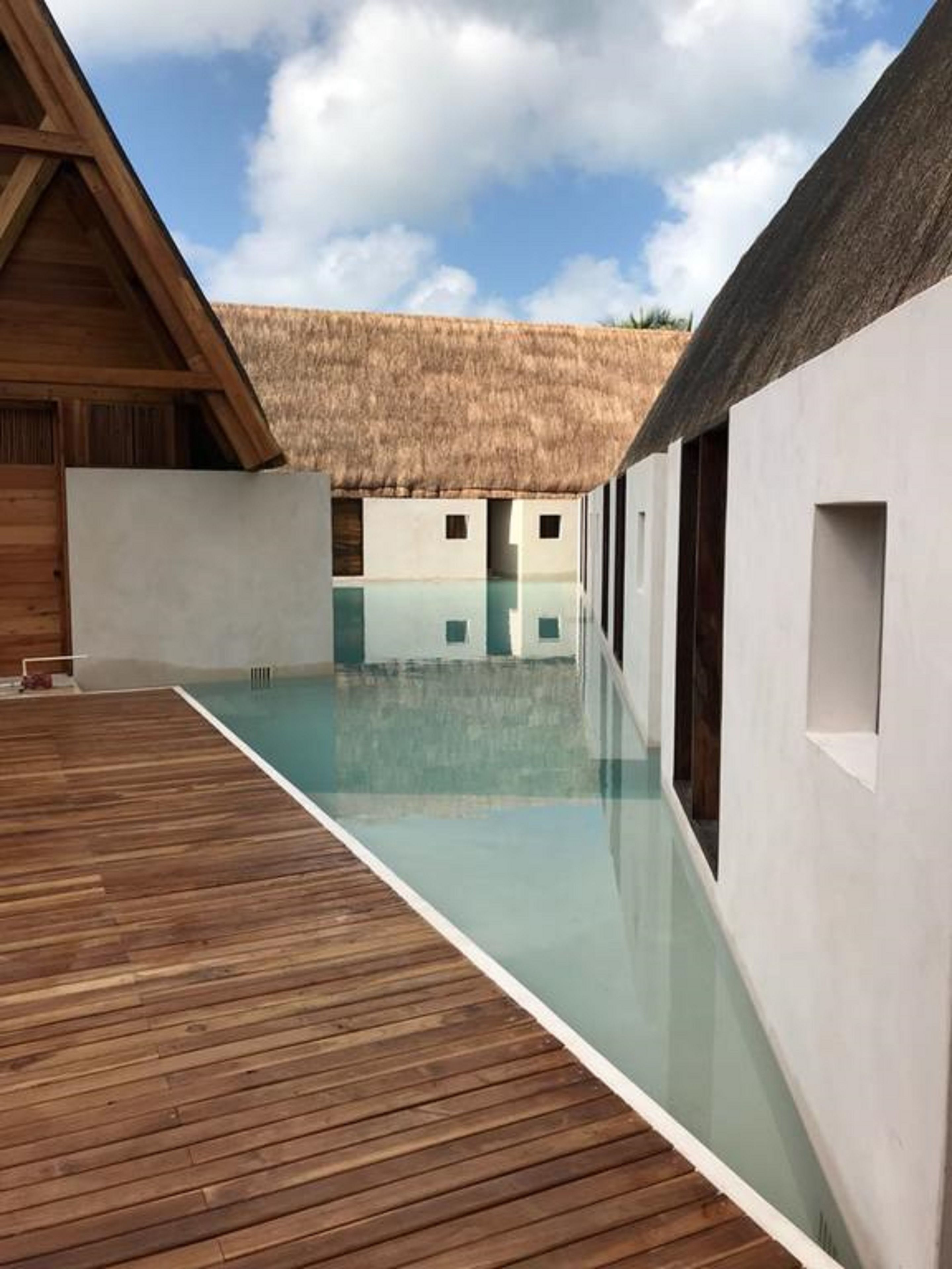 Hotel Punta Caliza