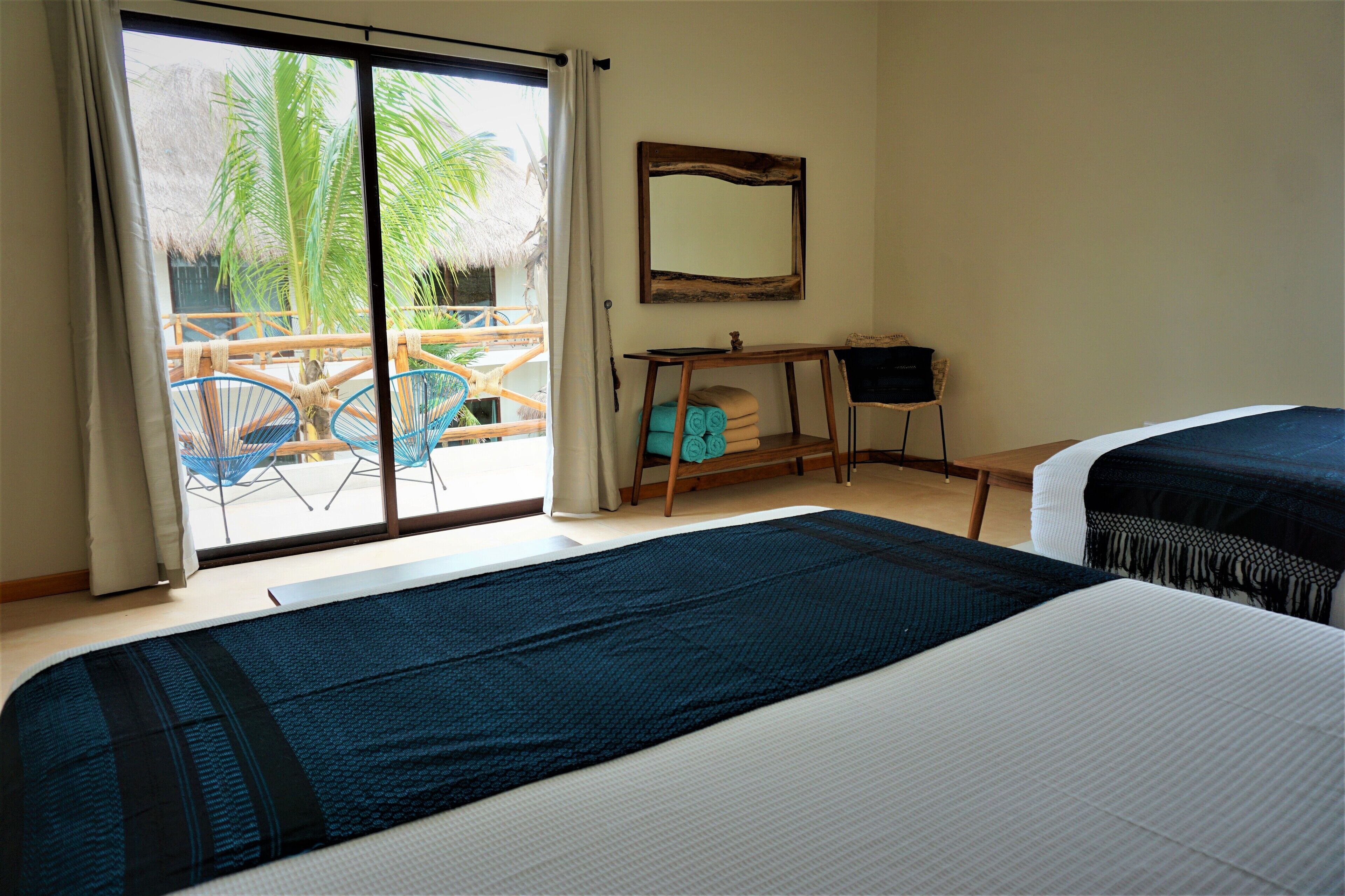 La Puerta Azul Beachfront Adults Only
