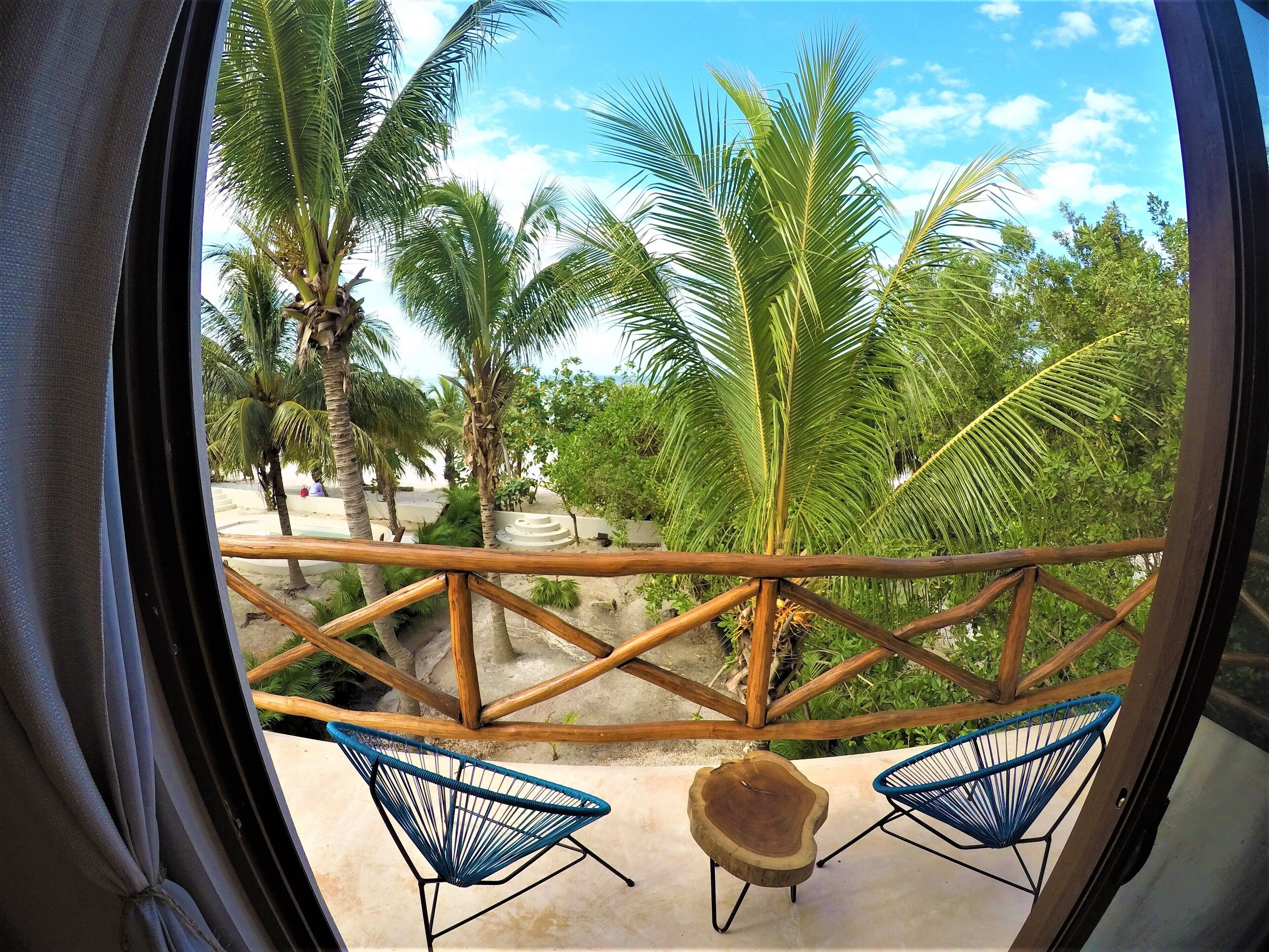 La Puerta Azul Beachfront Adults Only
