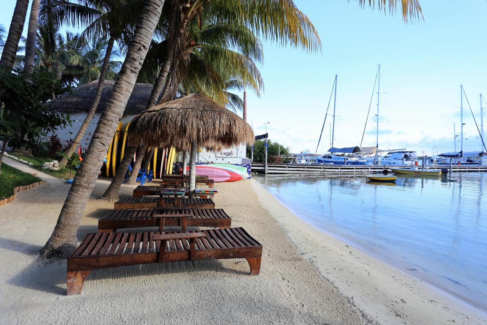 El Milagro Beach Hotel & Marina
