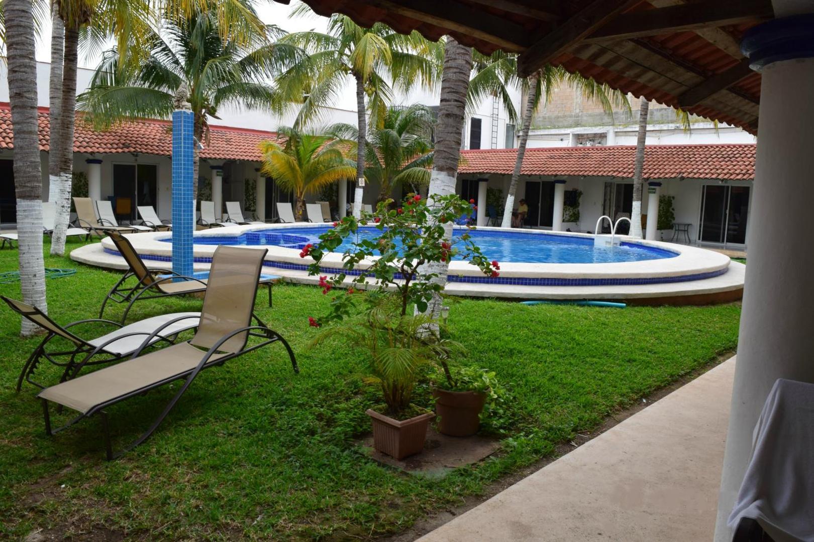 Hotel Plaza Almendros