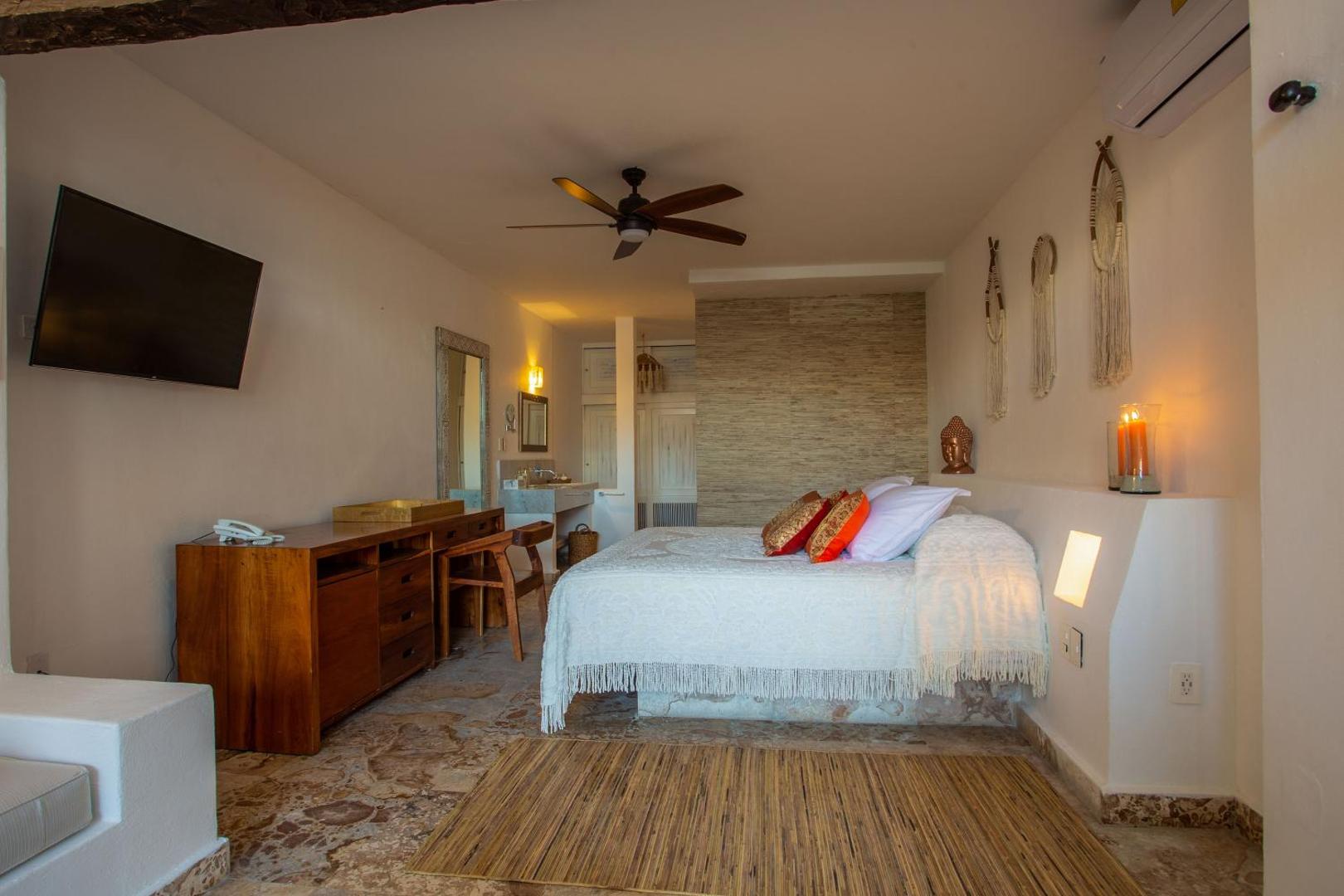 Lotus Boutique Hotel