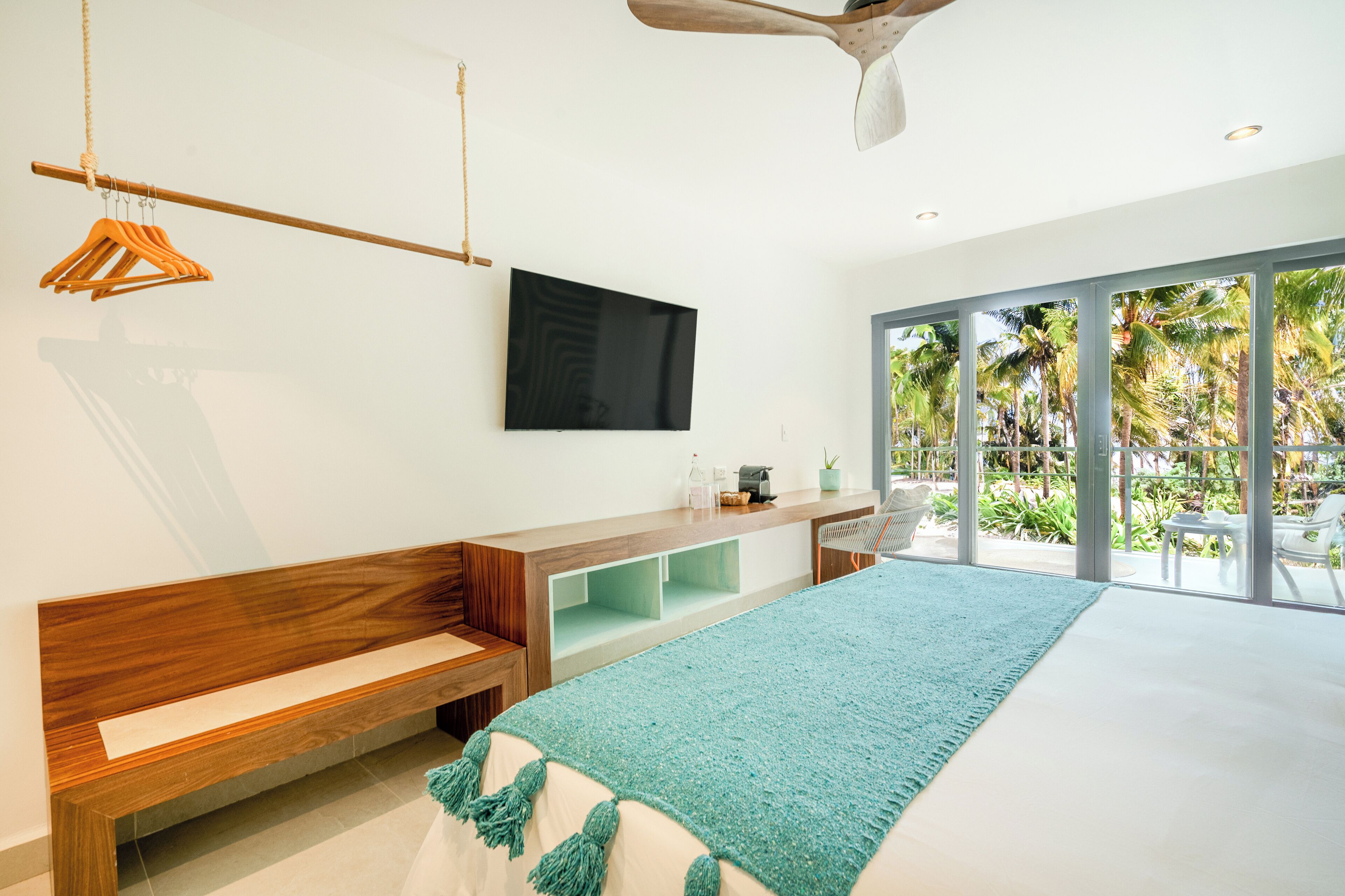 Mayan Monkey Isla Mujeres Social Hotel