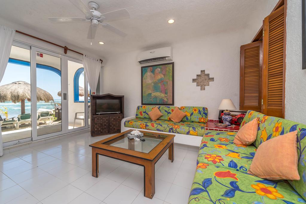 Del Sol Beachfront