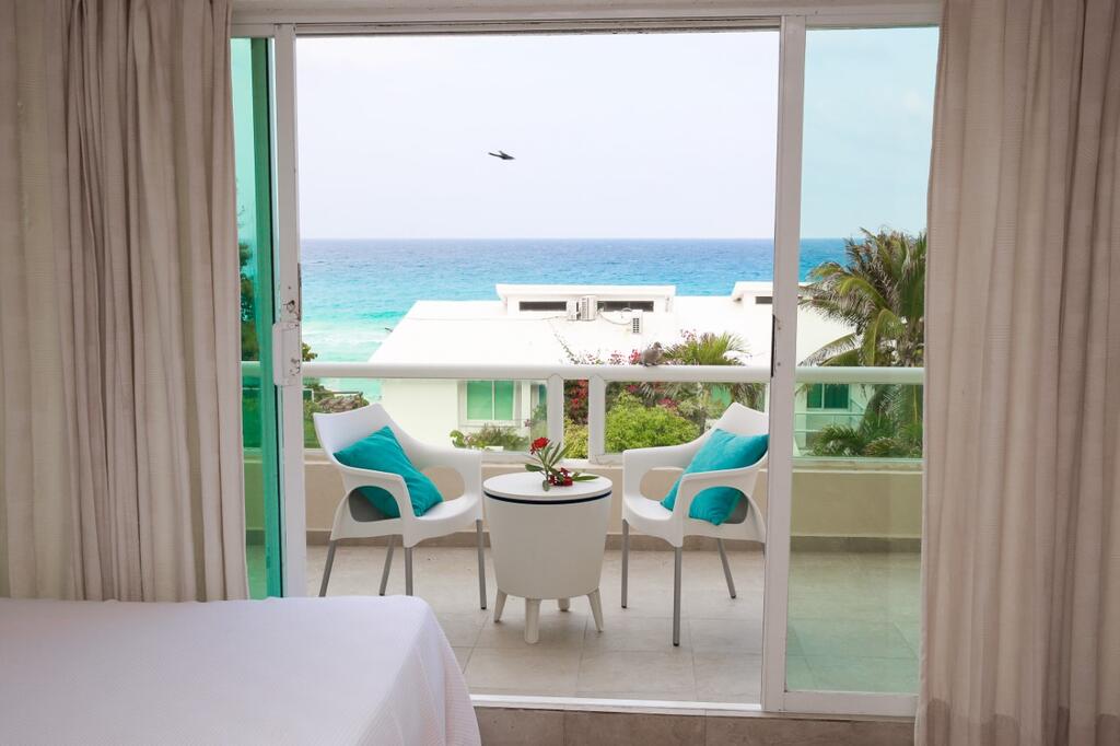 Cancun Beach Rentals - Annalisa Suites