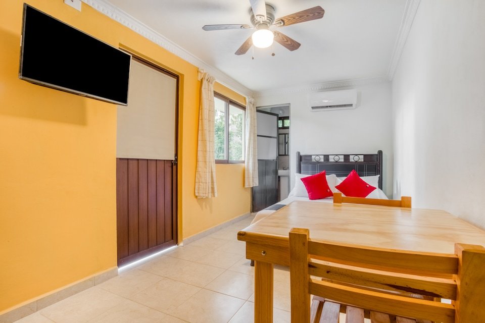Hostal Arco Maya