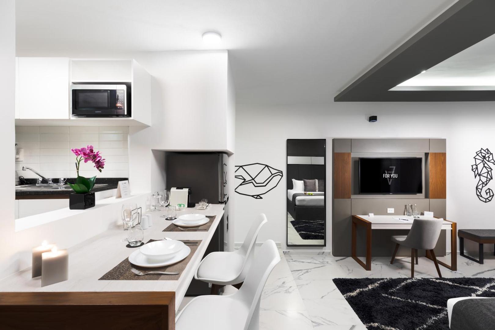 Seven Boutique Apartments