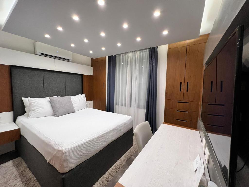 Seven Boutique Apartments