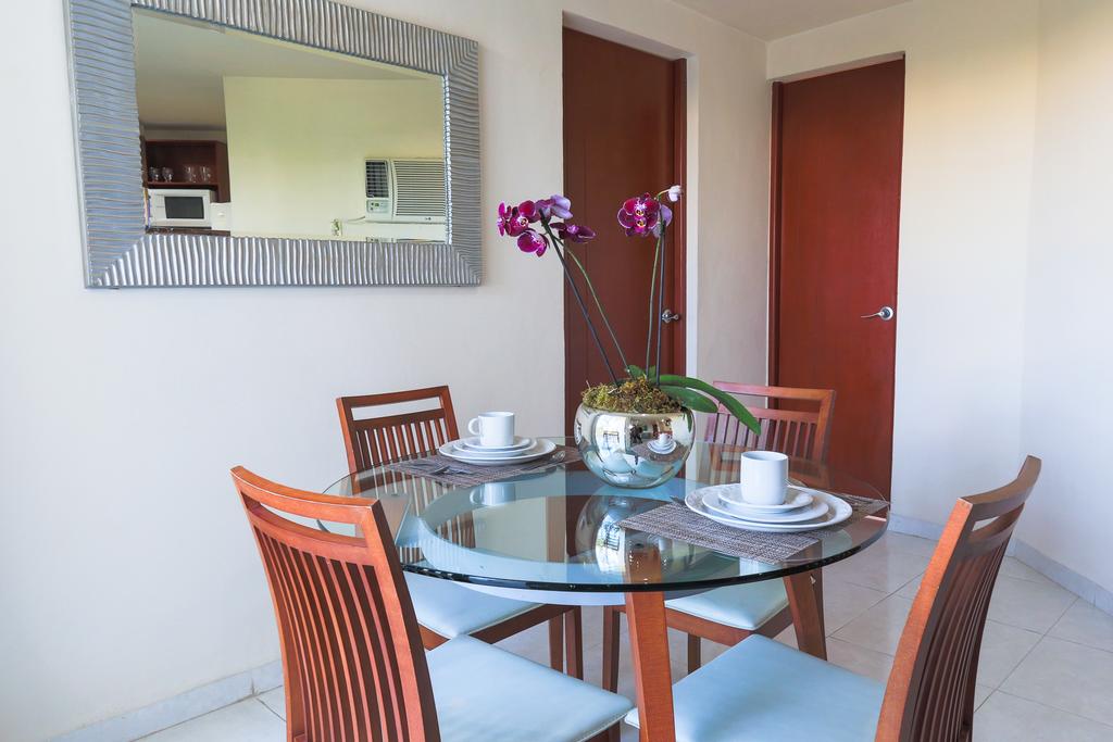 Suites Villa Italia
