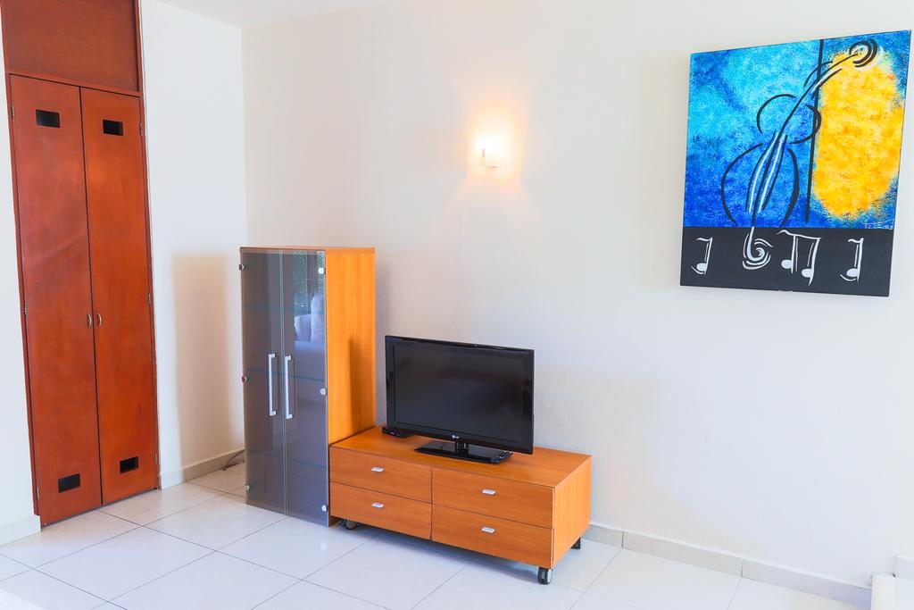 Suites Villa Italia