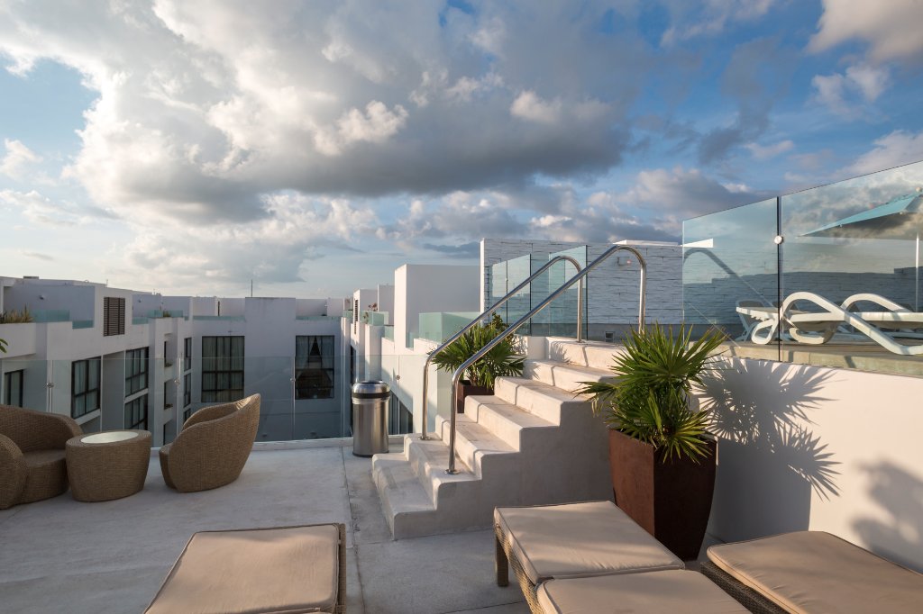 Anah Suites by Bric Vaaction Rentals