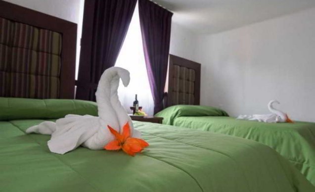 Hotel Partyholic